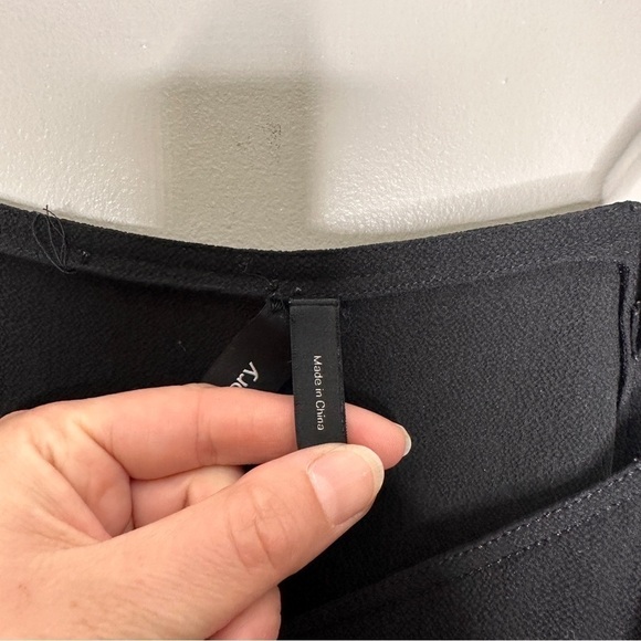 Theory spaghetti day dress in summer crepe - Picture 6 of 12